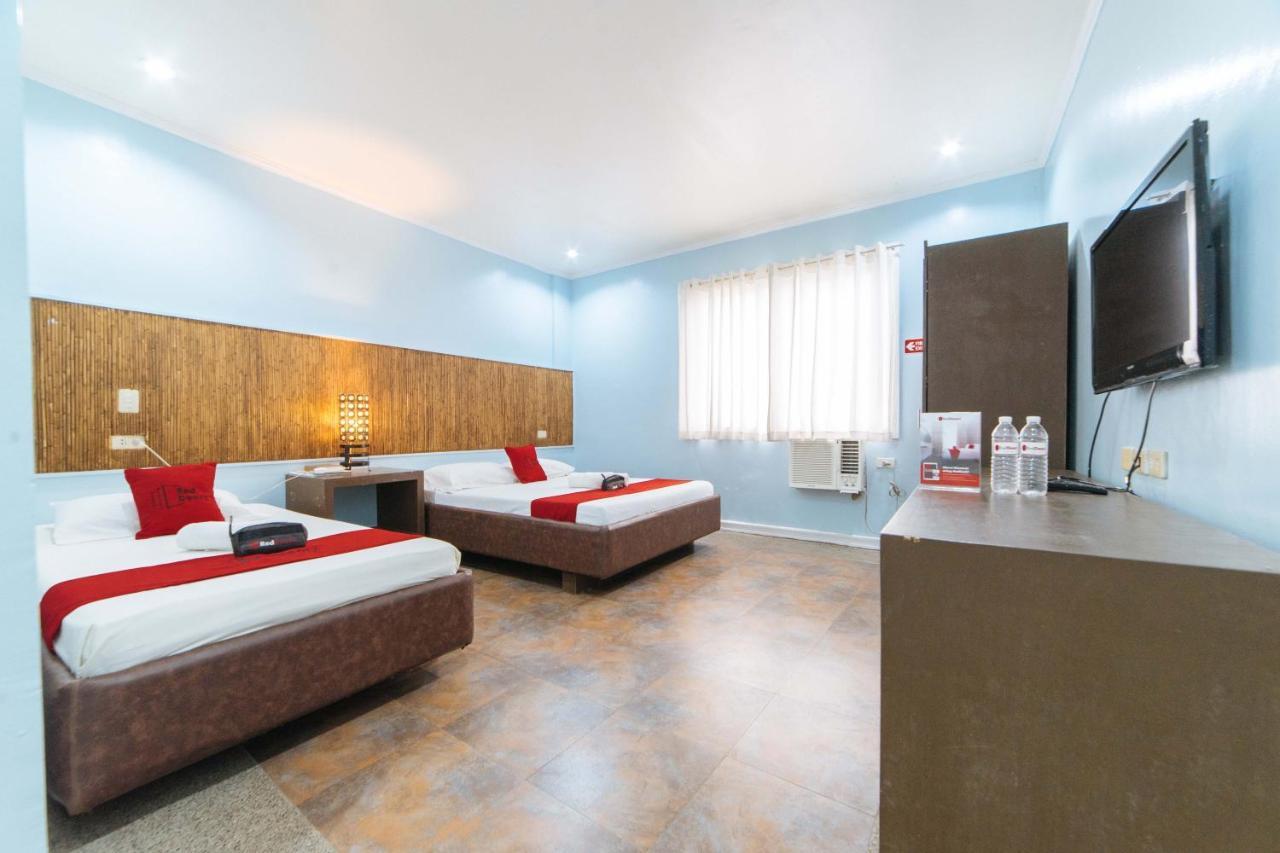 מלון קאליבו Reddoorz @ N Roldan Street מראה חיצוני תמונה